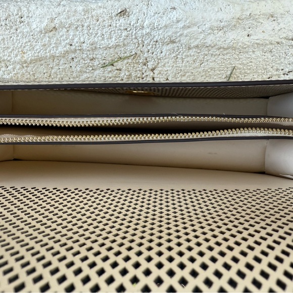 Tory Burch Black and White Perforated Bag - Picture 5 of 7